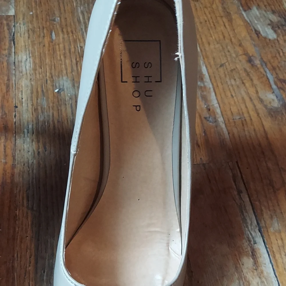 M&M 4 for  $12 Shoes - Picture 8 of 8